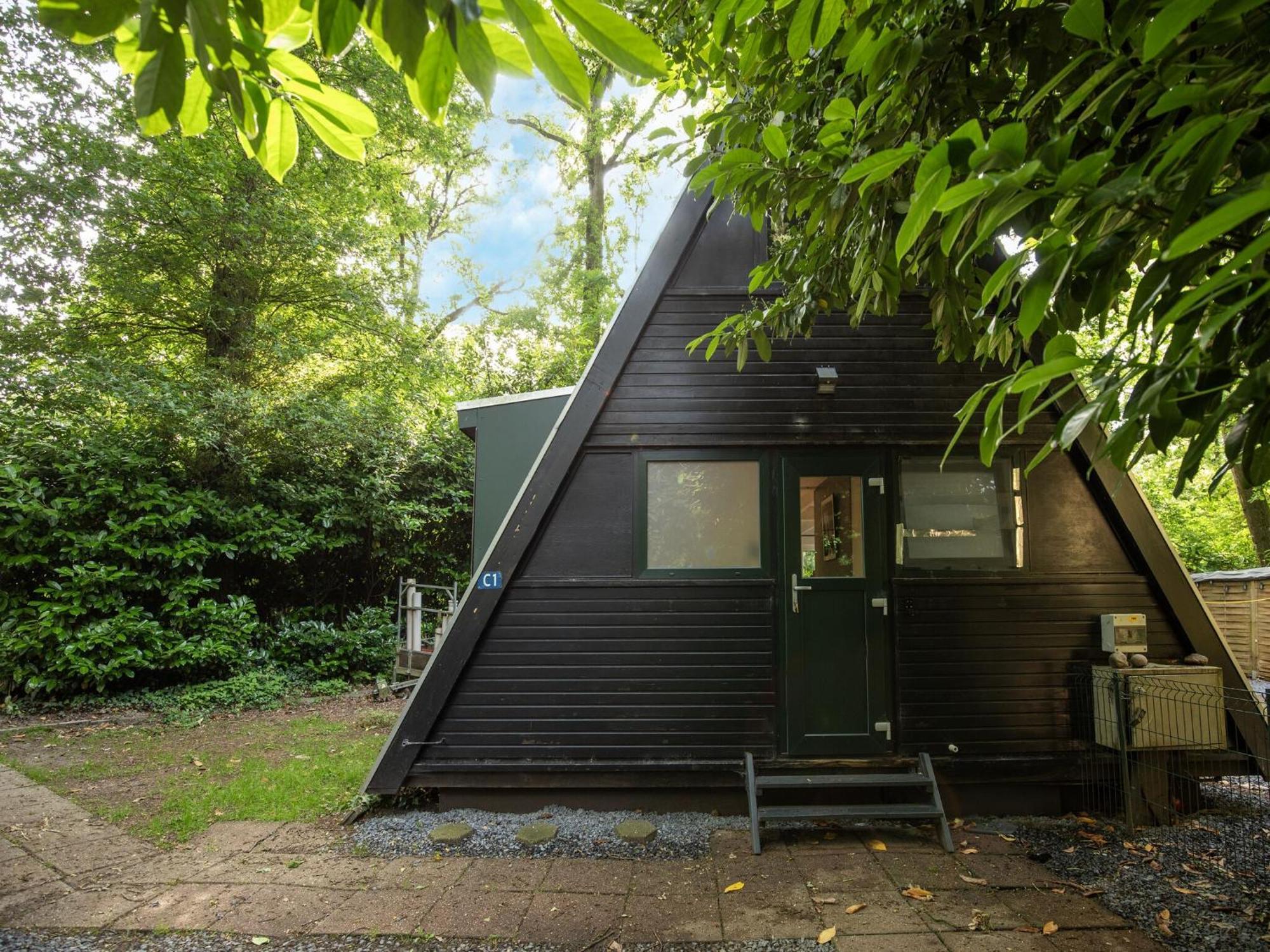 Traditional Holiday Home In Lanaken With Garden Exterior photo
